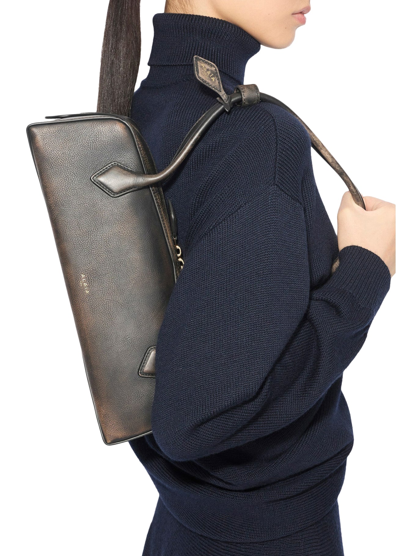 LE TECKEL MEDIUM BAG IN AGED LEATHER - Image 2