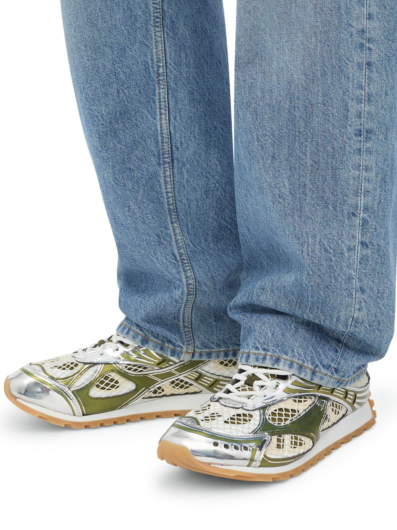 SNEAKER ORBIT - Image 2