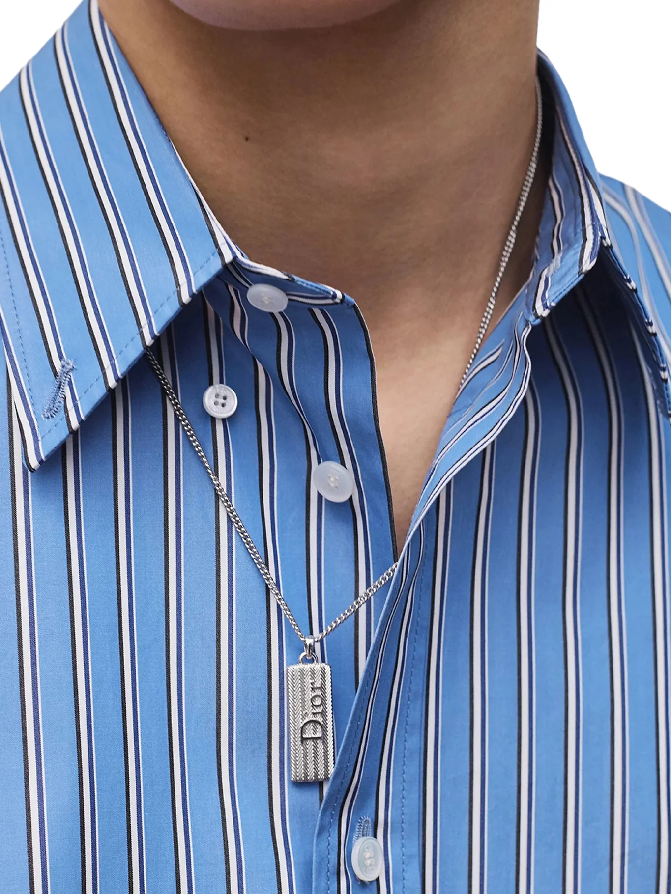 DIOR GUILLOCHÉ PLATE PENDANT NECKLACE - Image 2
