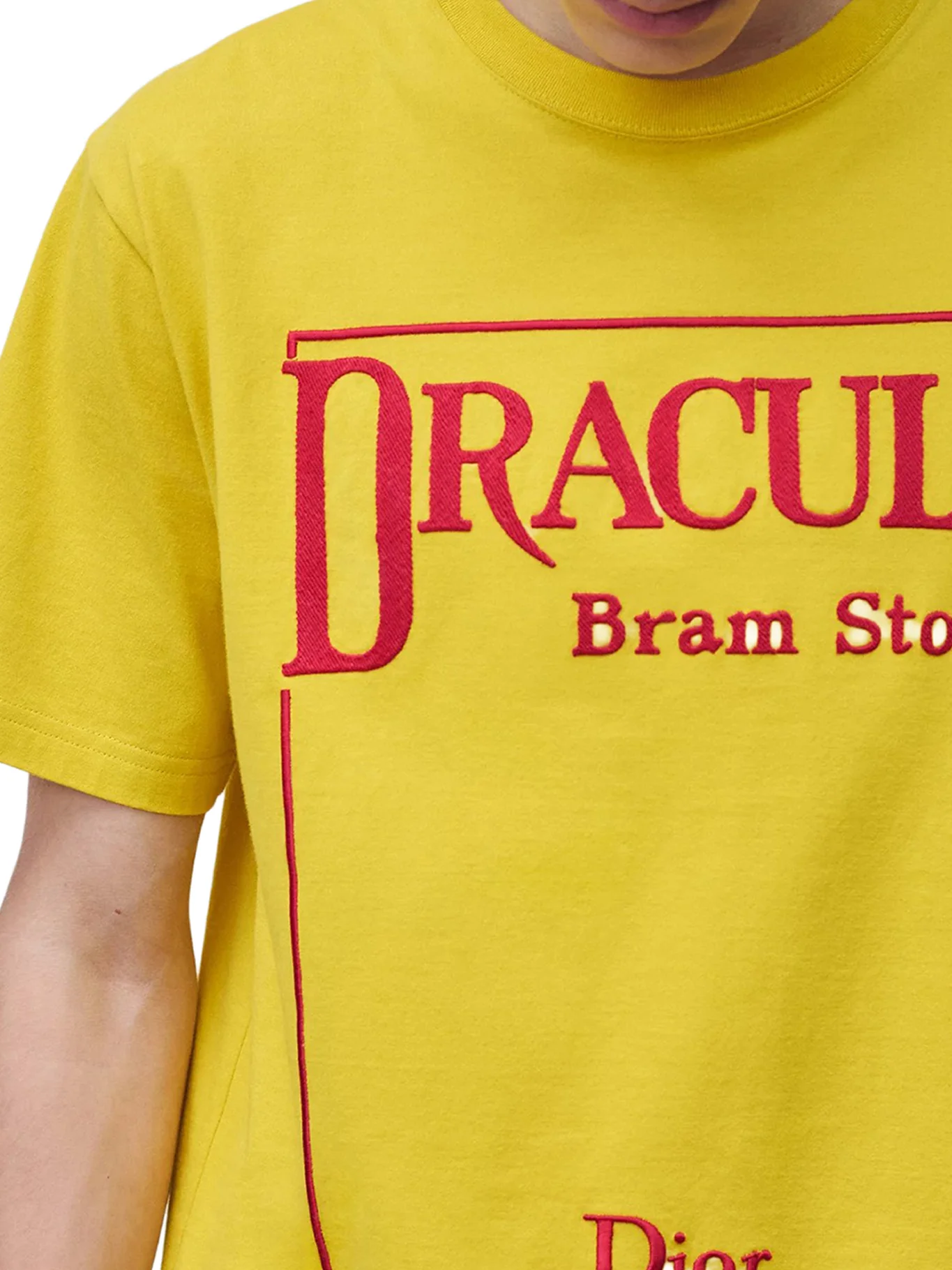 T-SHIRT WITH BOOK COVER EMBROIDERY - Image 3