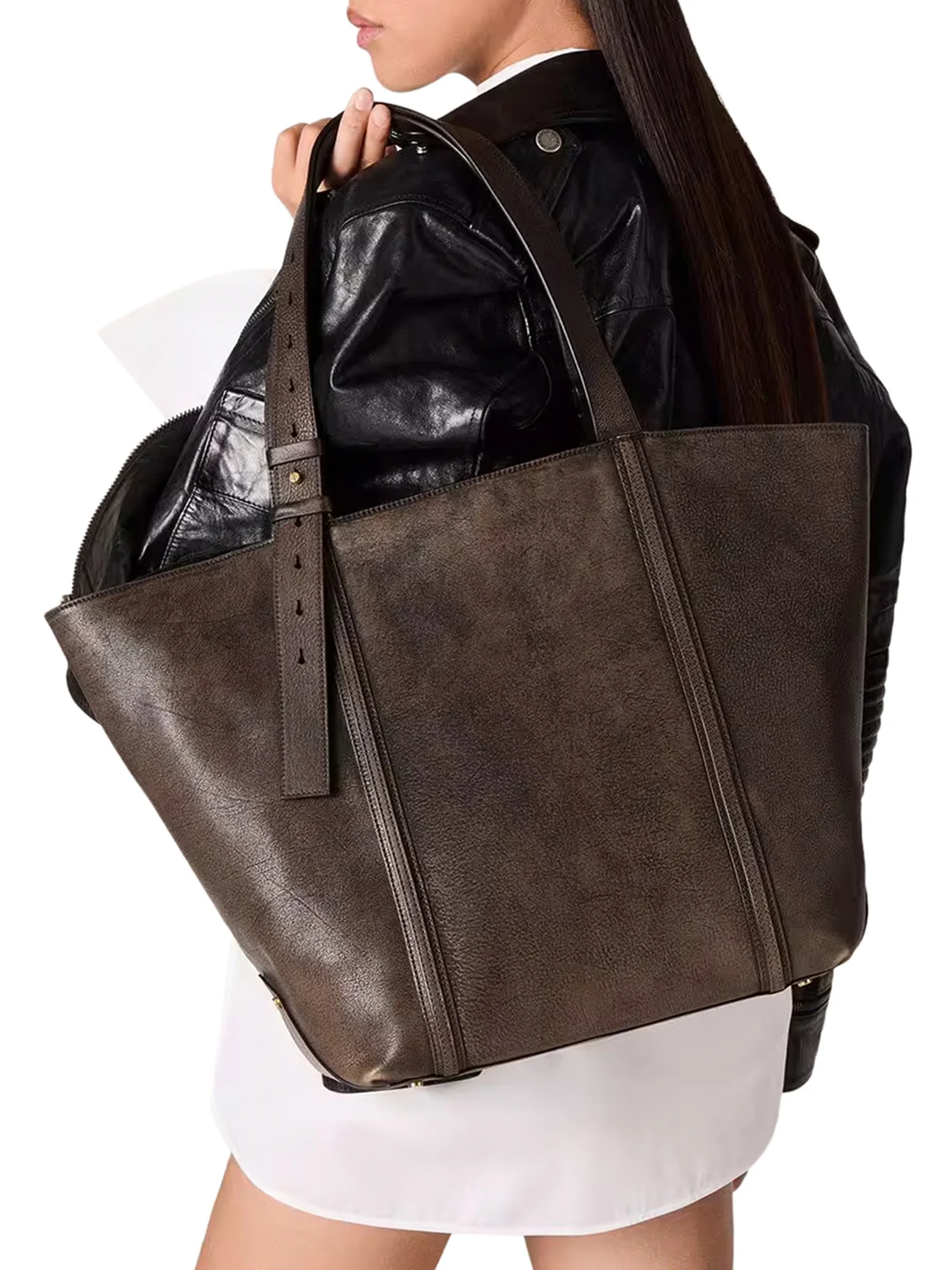 24/7 EAST WEST BAG IN DISTRESSED LEATHER - Image 2