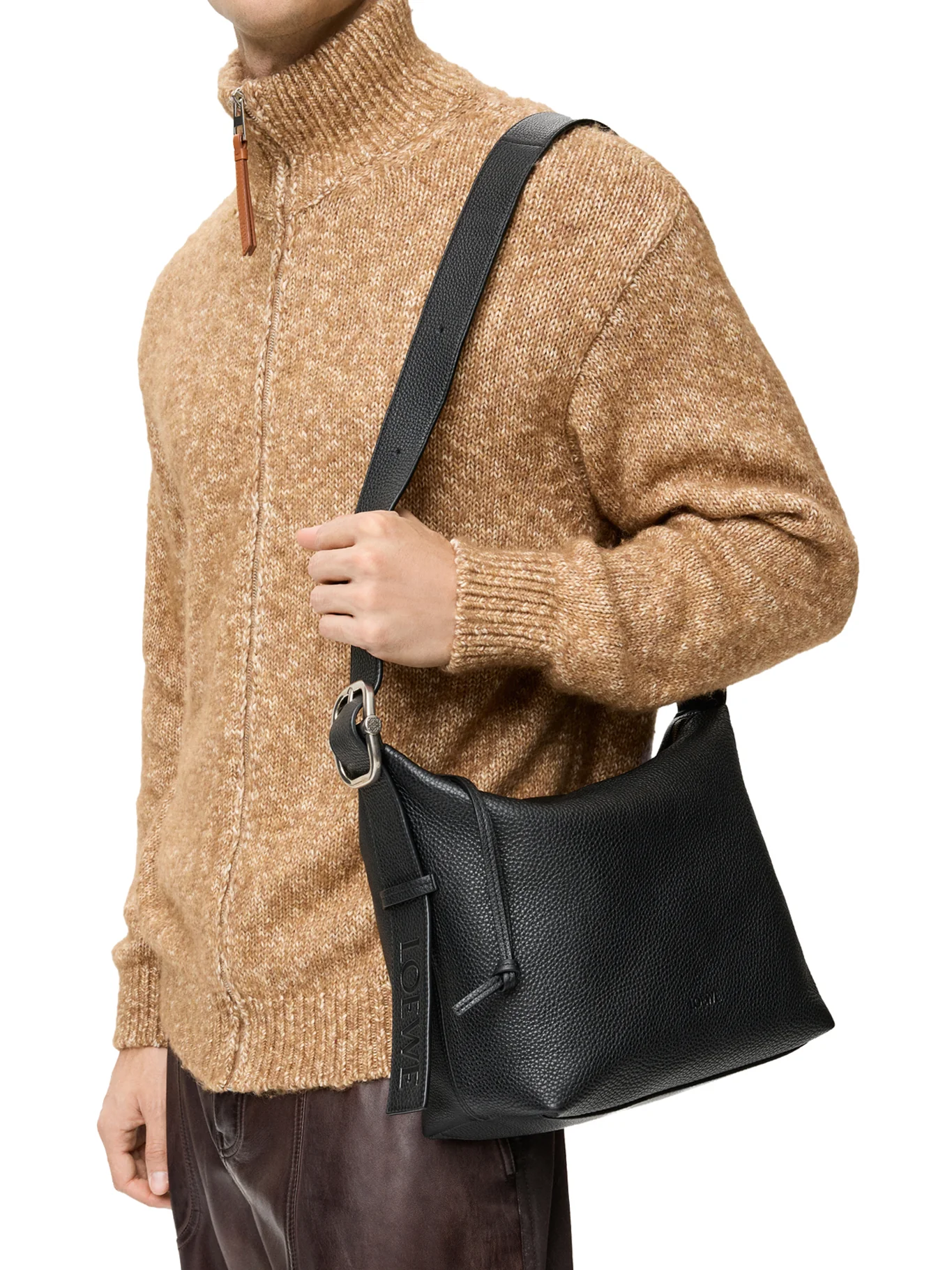 HOBO LOOP BAG IN GRAINED CALFSKIN LEATHER - Image 3
