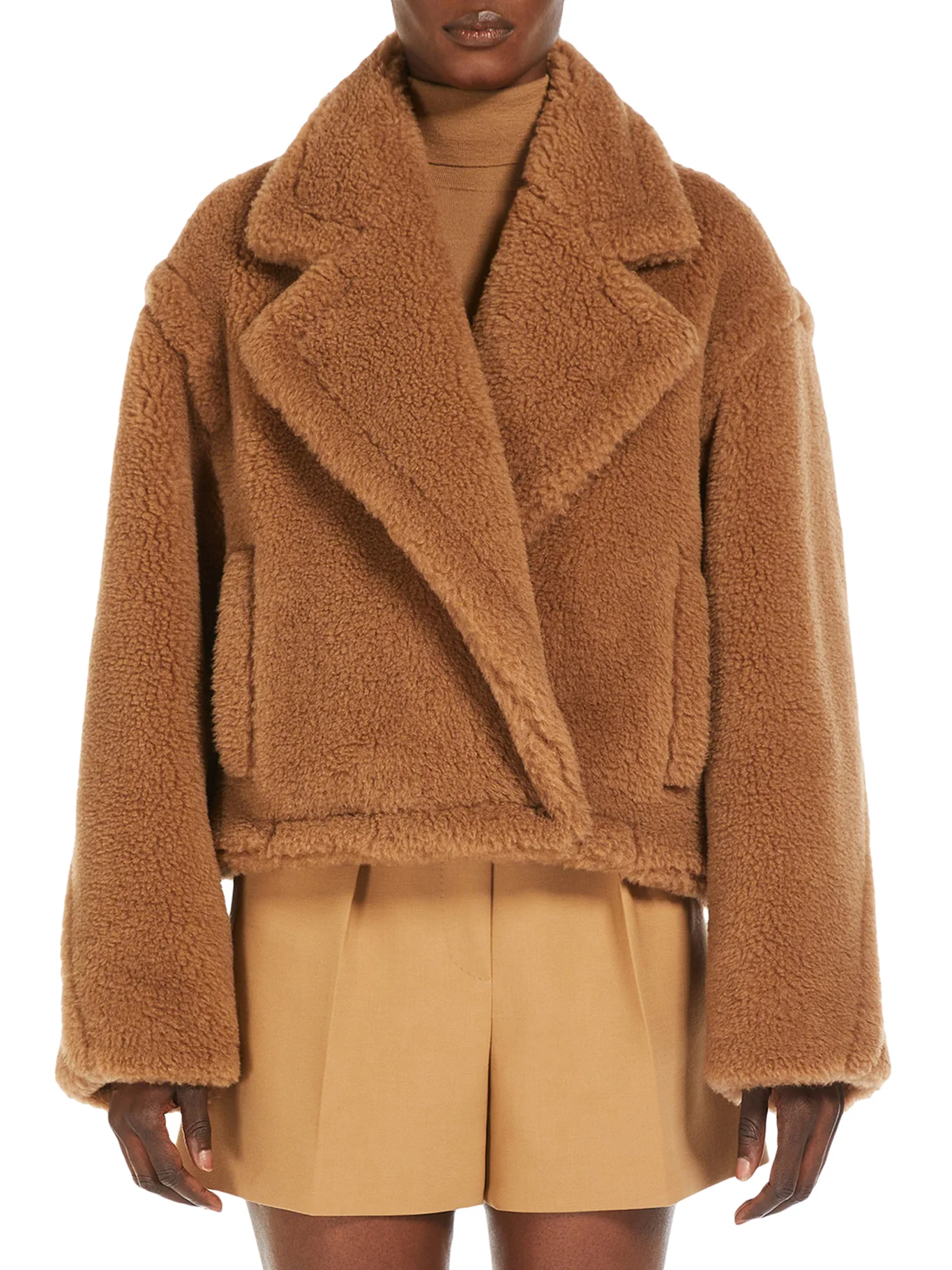 TEDDY BEAR ICON COAT CROP IN CAMEL - Image 4