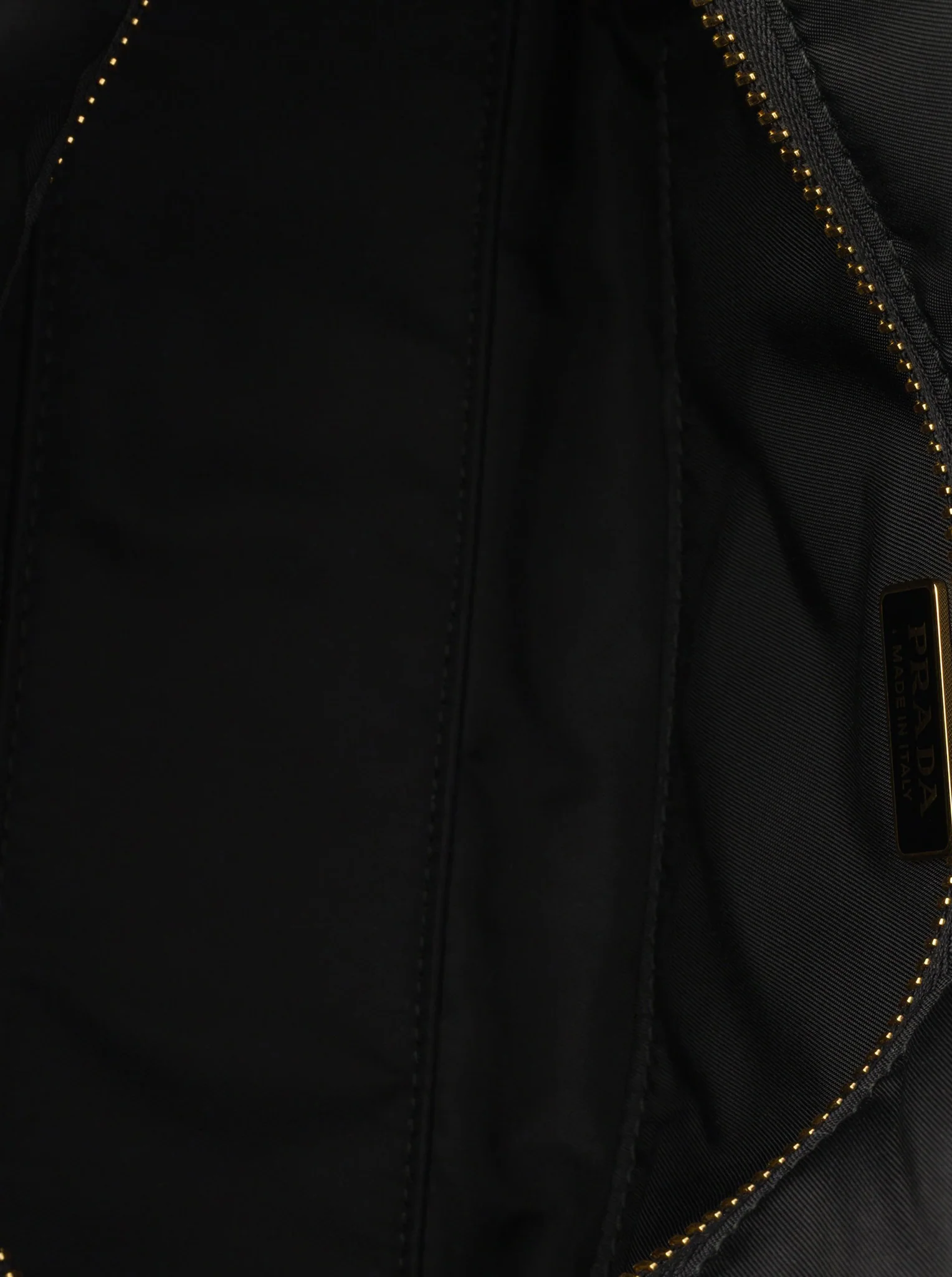 EXPLORE MEDIUM RE-NYLON BAG WITH FLAP - Image 8