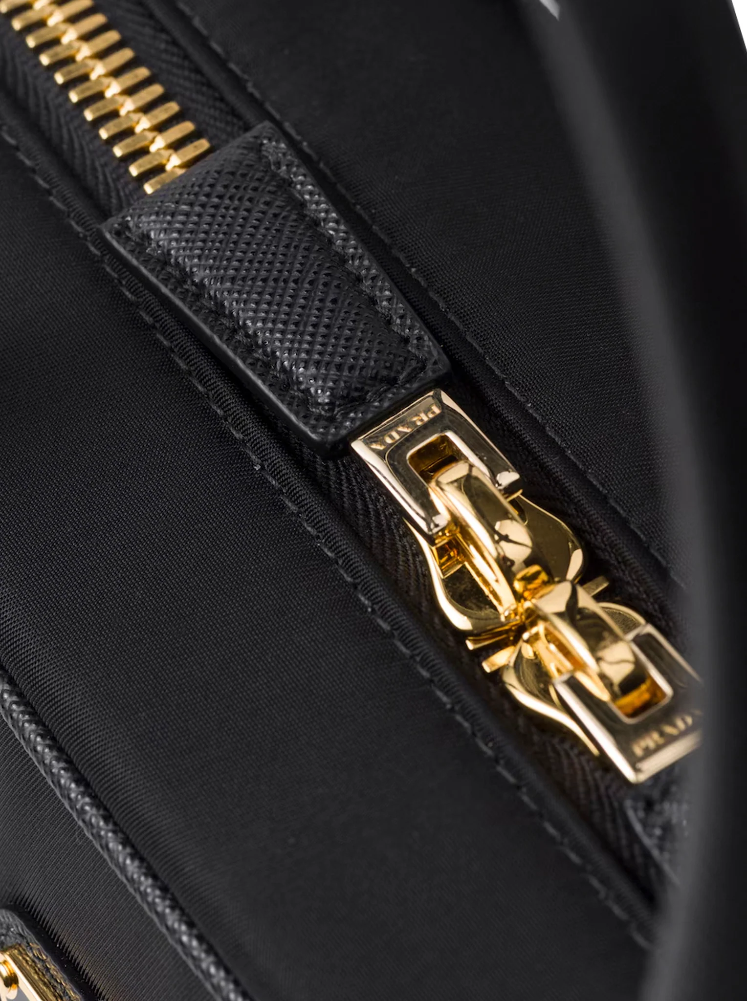 RE-EDITION 1978 MEDIUM TOP BAG IN RE-NYLON AND SAFFIANO - Image 9