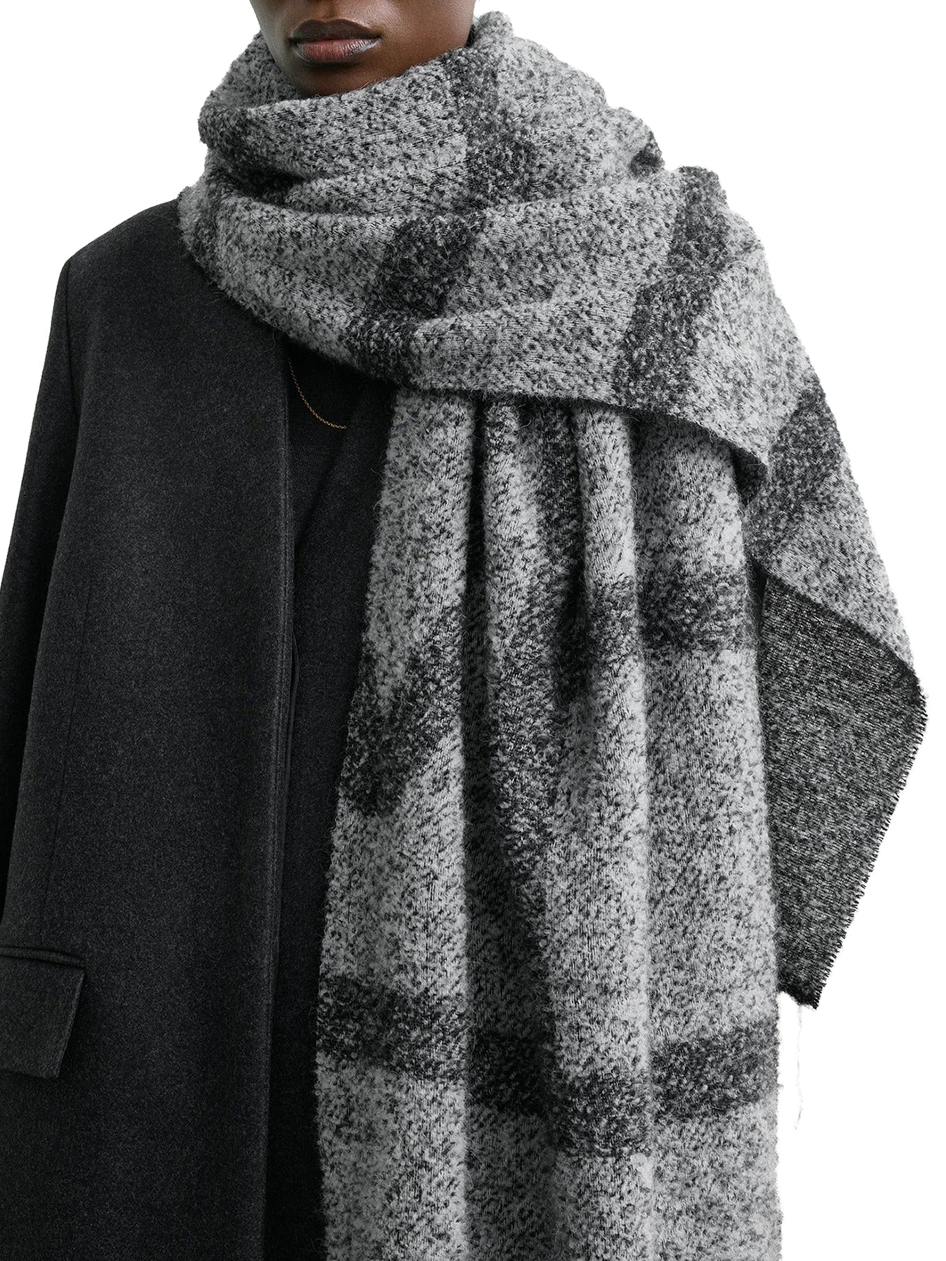 JACQUARD SCARF WITH MONOGRAM - Image 3