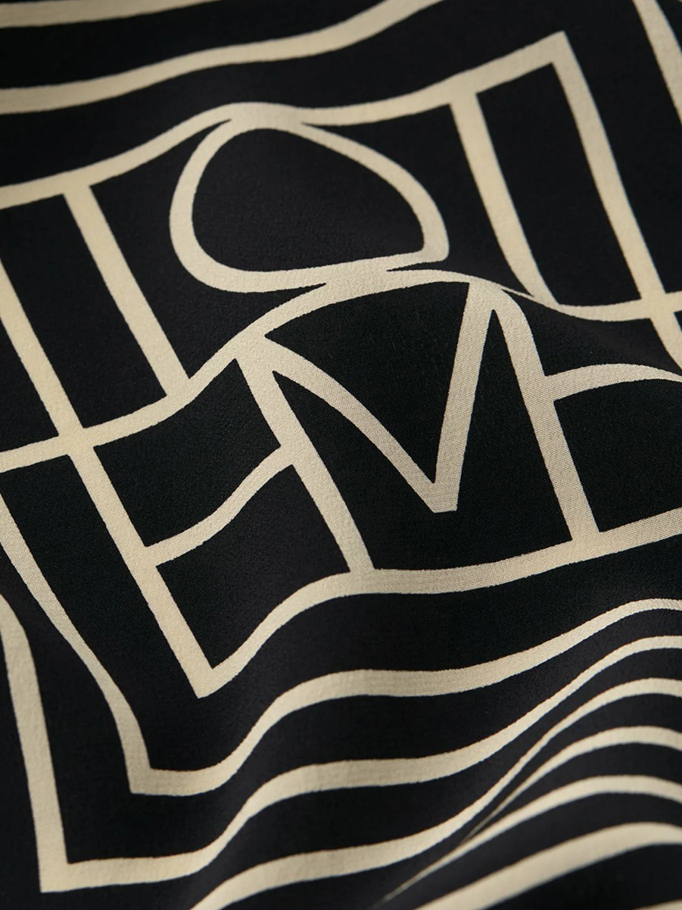 SIGNATURE MONOGRAM SILK SCARF - Image 3